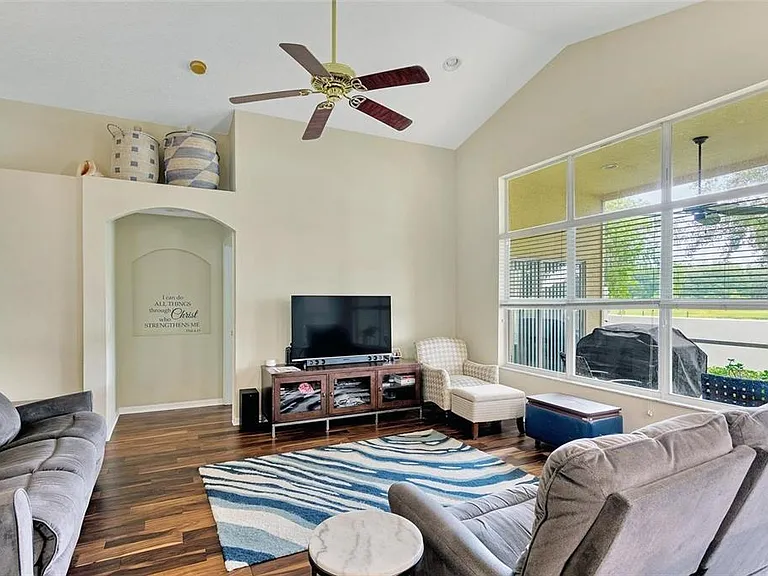 18821 Maisons Dr — Photo 4