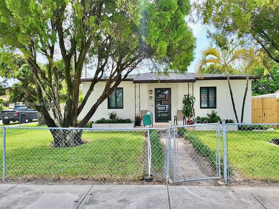 1st image of 201 SW 62nd Ave