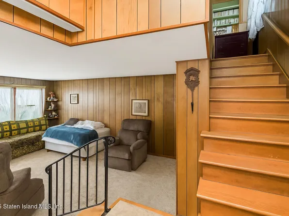 35 Shawnee Street image 17 of 24