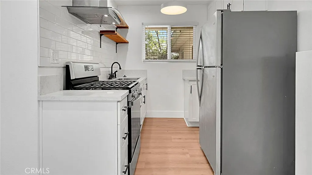 1 bed, 490 sqft, $1,800 — Photo 2