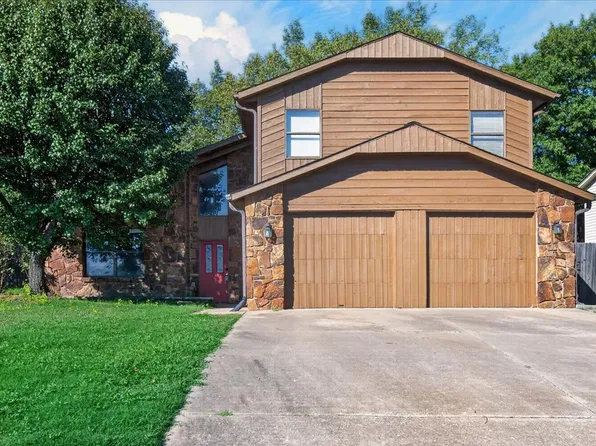 223 SE Quail Ridge Loop, Bartlesville, OK 74006