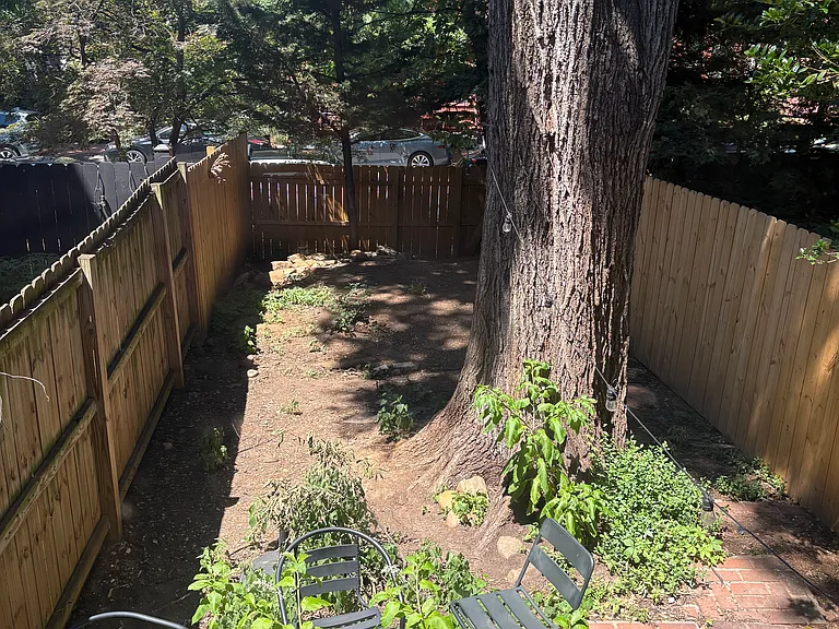 812 N Carolina Ave SE — Photo 10