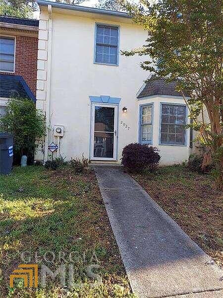 1st image of 2927 Governors Ct
