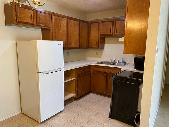 4th image of 1500 Evergreen Ave APT 67