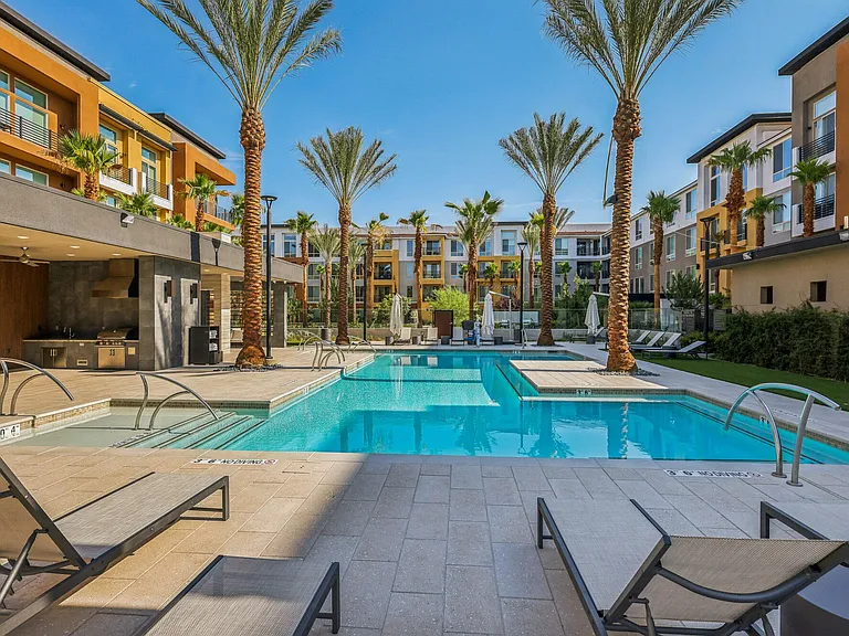Aspire at Flamingo Grand — Photo 27