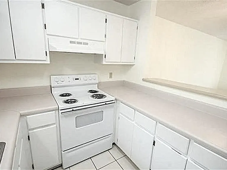 1515 Paul Russell Rd #87 — Photo 6