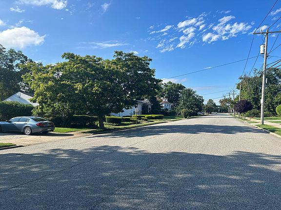 4th image of 394 Ocean Ave