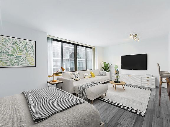 3rd image of 161 W 61st St APT 10D