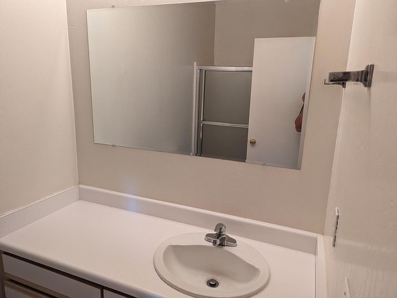 4th image of 15 Fawn Ct #15