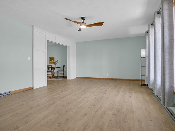4th image of 317 N Newell Ave