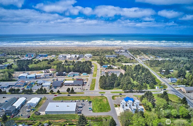 3rd image of 899 Ocean Shores Boulevard NW