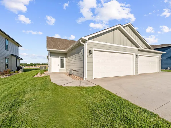 2717 Tim Rogers Ln, Salina, KS 67401