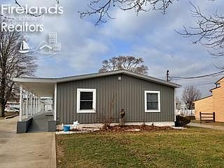 2nd image of 155 Nelson St