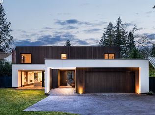 1120 S Military Rd, Portland, OR 97219