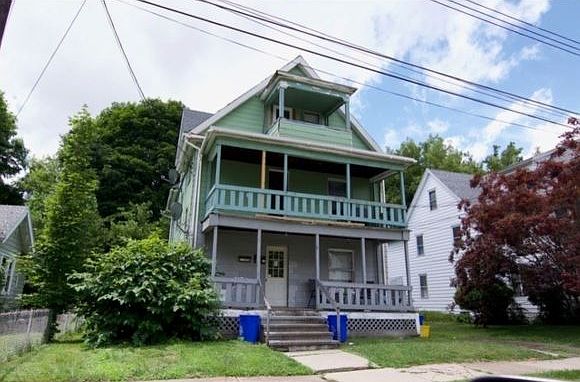 2nd image of 3 Grant Ave