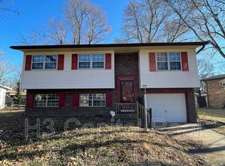 516 Lemans Way, Fairview Heights, IL 62208