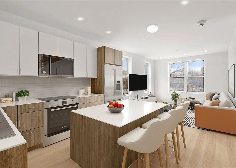 2nd image of 41 Centre St #505