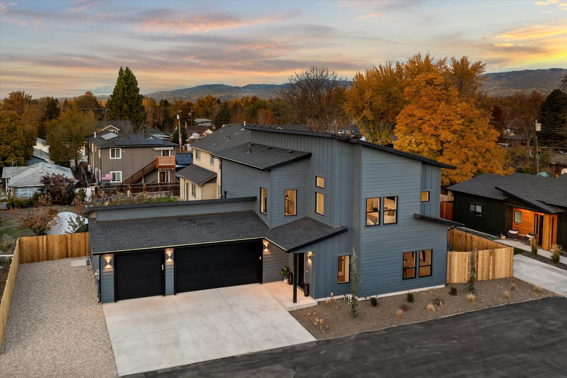 next background image