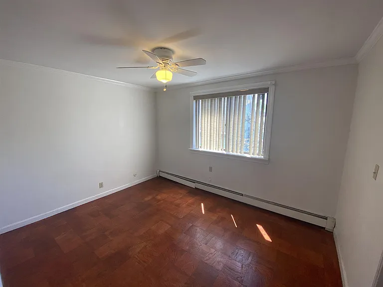 40 Clifton St #33 — Photo 9