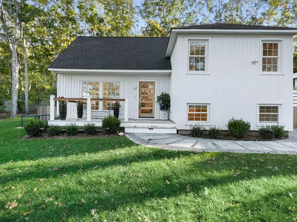81 Harbor Ave, Sag Harbor, NY 11963