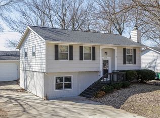 4440 Oakcreek Dr, Norwalk, IA 50211