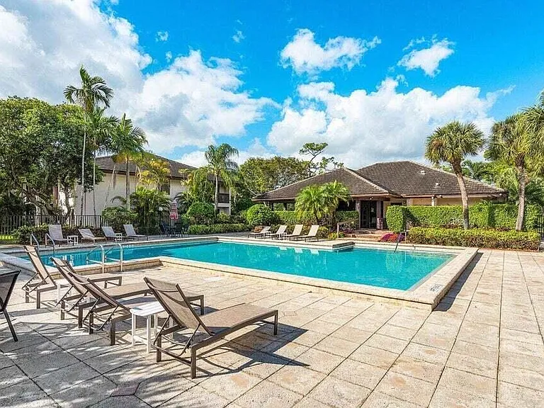 9240 Sabal Ridge Cir #B — Photo 19