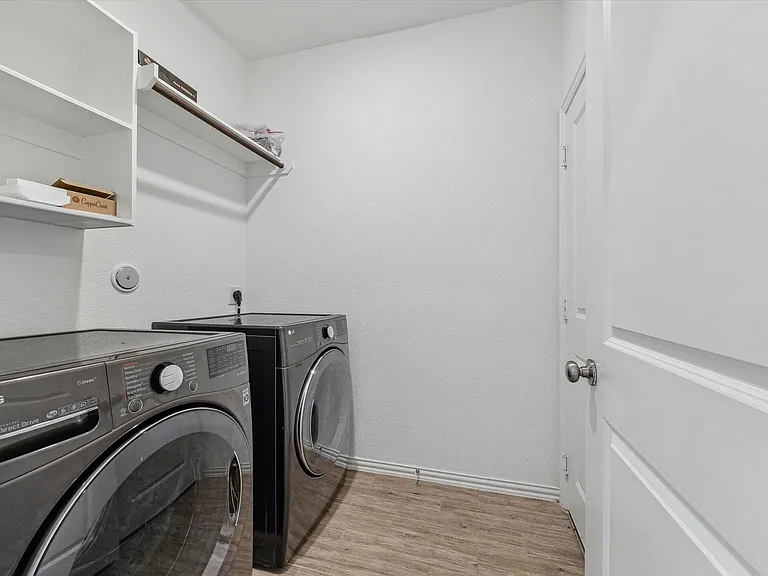 4838 Albany Ridge Ln — Photo 18