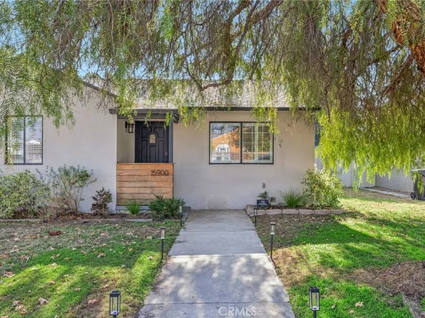 15900 Valerio St, Van Nuys, CA 91406