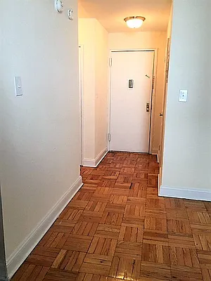 Rented by D S J Realty LLC | media 8