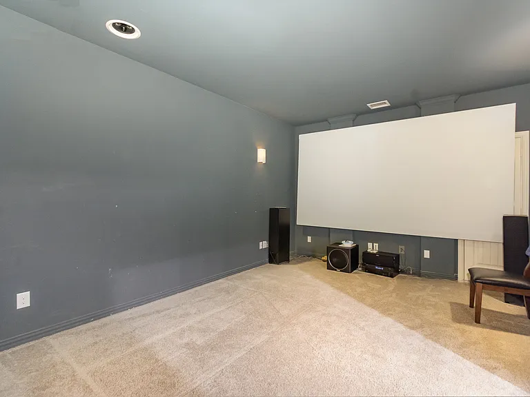 605 Conifer Ln — Photo 26