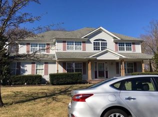 4 Jenna Ct, Kings Park, NY 11754