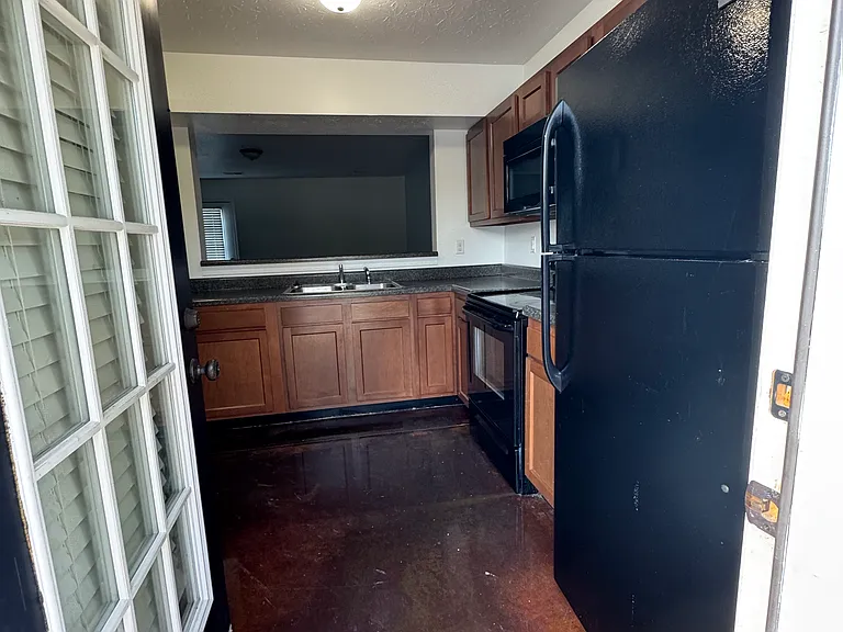 1051 Bratton Br #20 — Photo 2