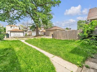 1621 S 76th St, Milwaukee, WI 53214