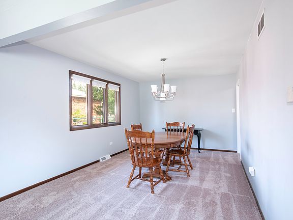 4th image of 10733 E Olympia Cir