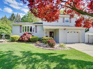 36 Cottonwood Dr, Sayreville, NJ 08872