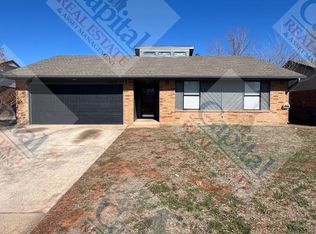 1013 W Gladys Way, Mustang, OK 73064