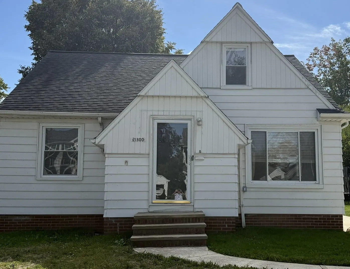 21300 Wilmore Ave. Euclid 44123 — Photo 2