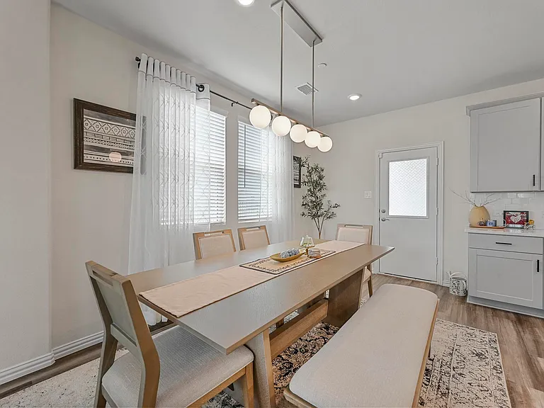 4001 Hackney Springs Ln — Photo 6
