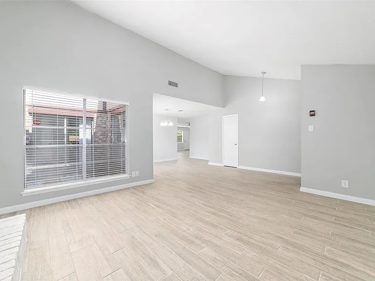 10522 Northview Dr — Photo 9