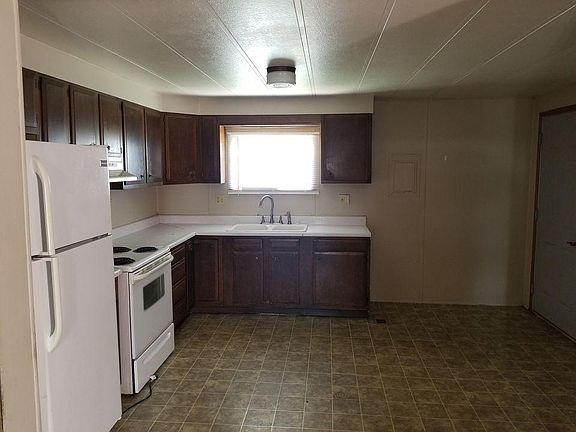 Kitchen - different angle