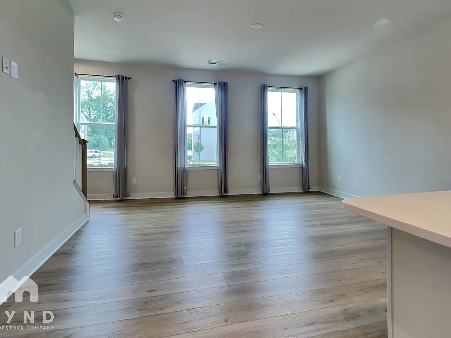 4 bed, 3.5 bath, 1760 sqft, $2,450 — Photo 3