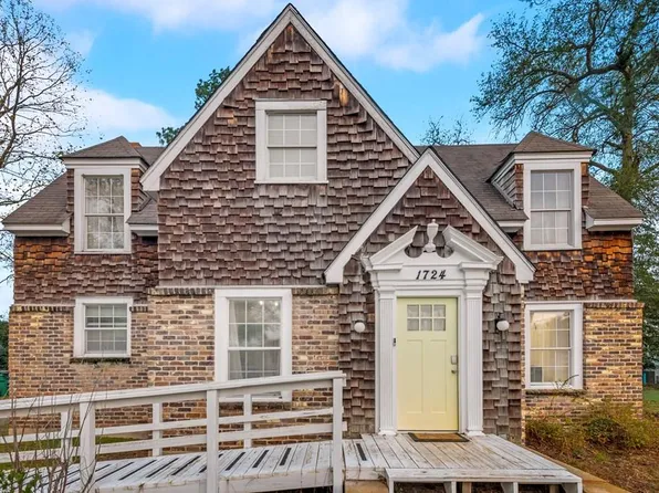 1724 Crockett Rd, Palestine, TX 75801