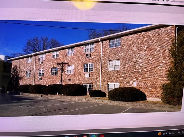 234 Low St APT 11, Newburyport, MA 01950