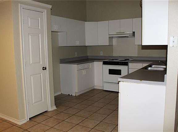 5th image of 216 Joshua Blvd #218