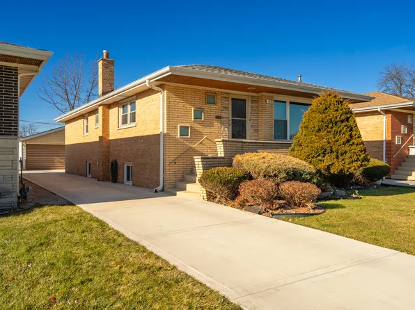 7916 Melvina Ave, Burbank, IL 60459