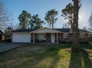 3204 Martin Dr, Springdale, AR 72762