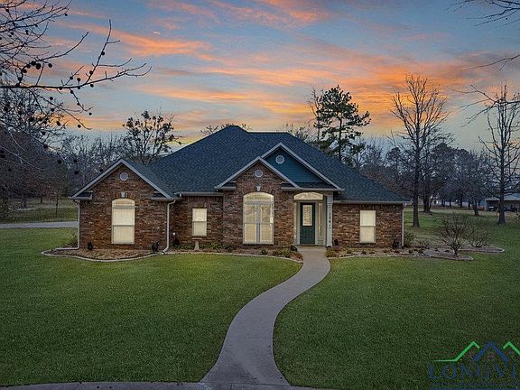 2nd image of 136 Teal Ln