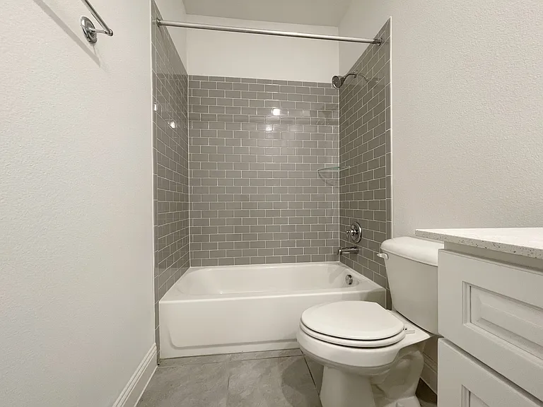 435 Tommie Lillian Ln — Photo 16