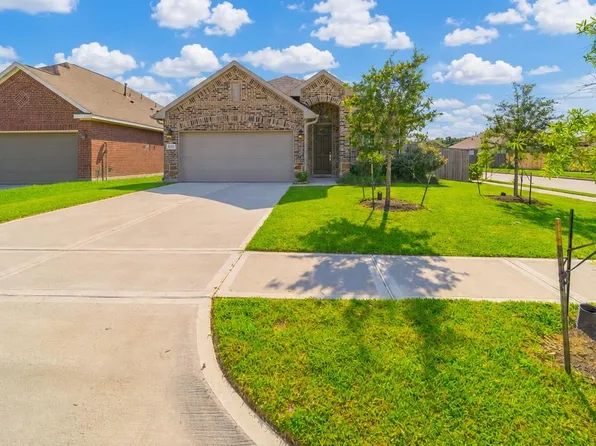 6531 Hidden Dunes Dr, Baytown, TX 77521