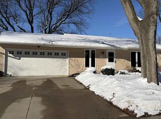 2622 McKenna Blvd, Madison, WI 53711